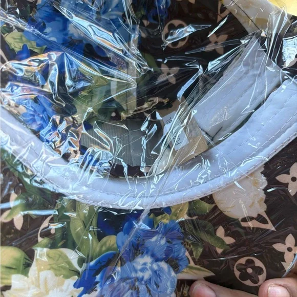 Black and Beige Patterned Cap - Picture 3 of 10